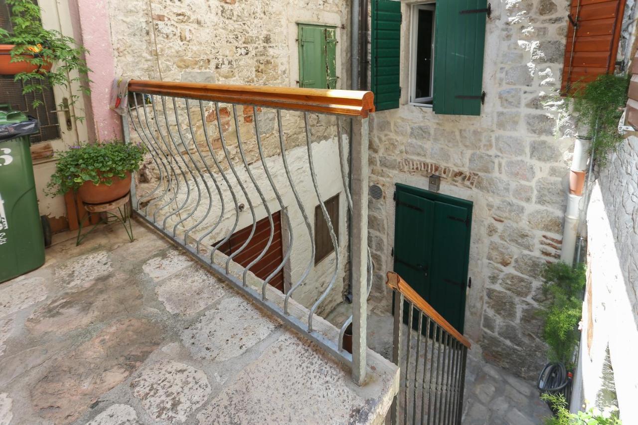 Apartments Salvezani Split Eksteriør billede