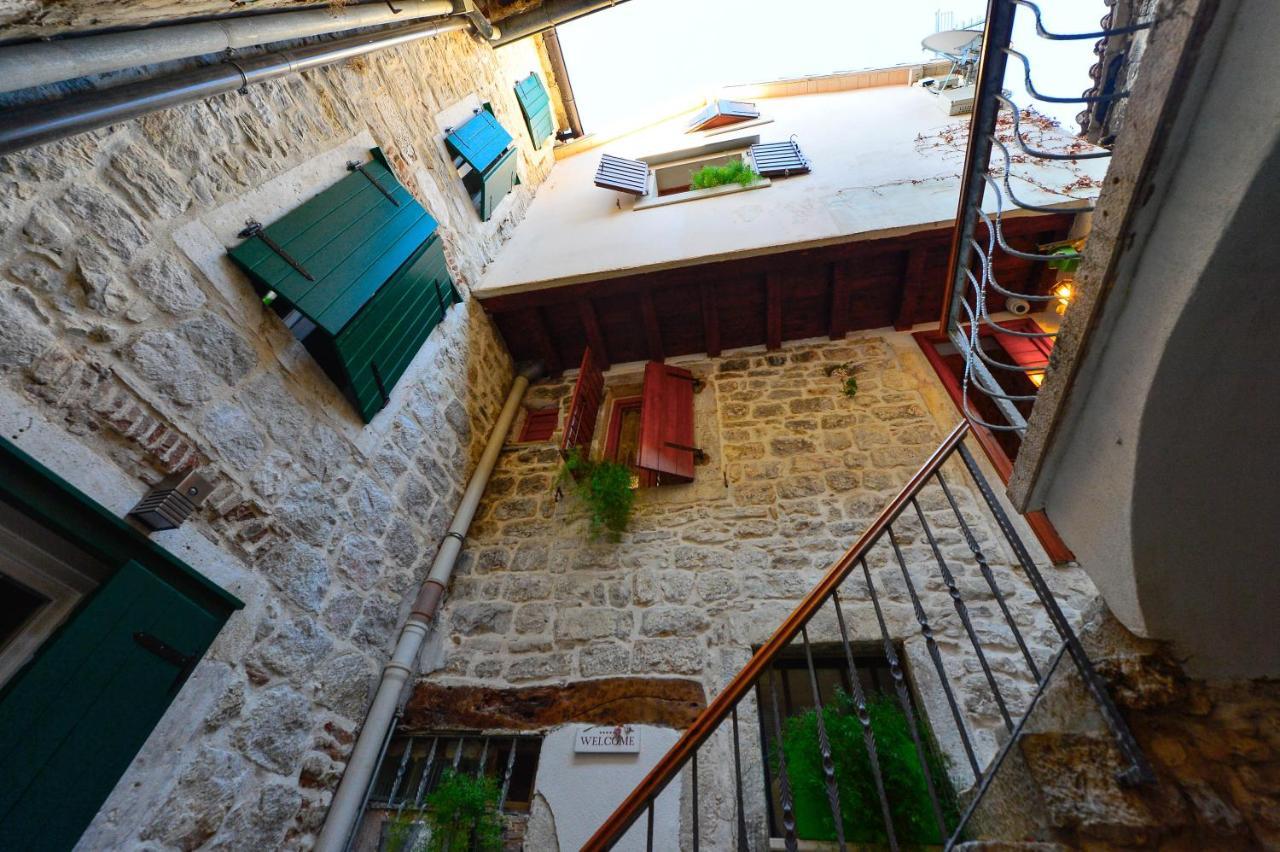 Apartments Salvezani Split Eksteriør billede