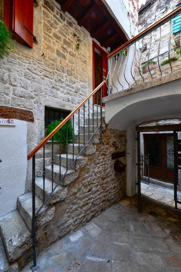 Apartments Salvezani Split Eksteriør billede